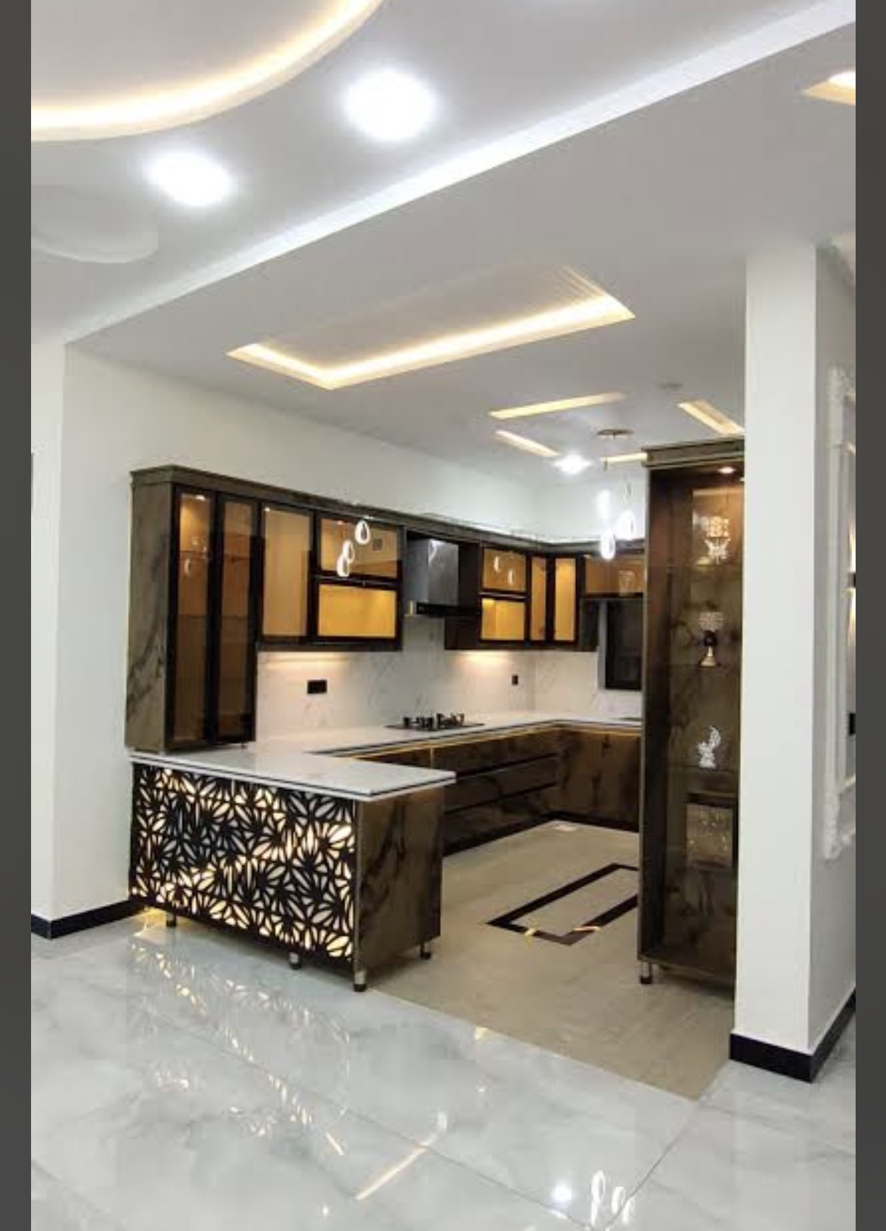3 Bed DD Flat for Sale in Parsi Colony Soldier Bazar – Flat in Parsi colony soldier bazar