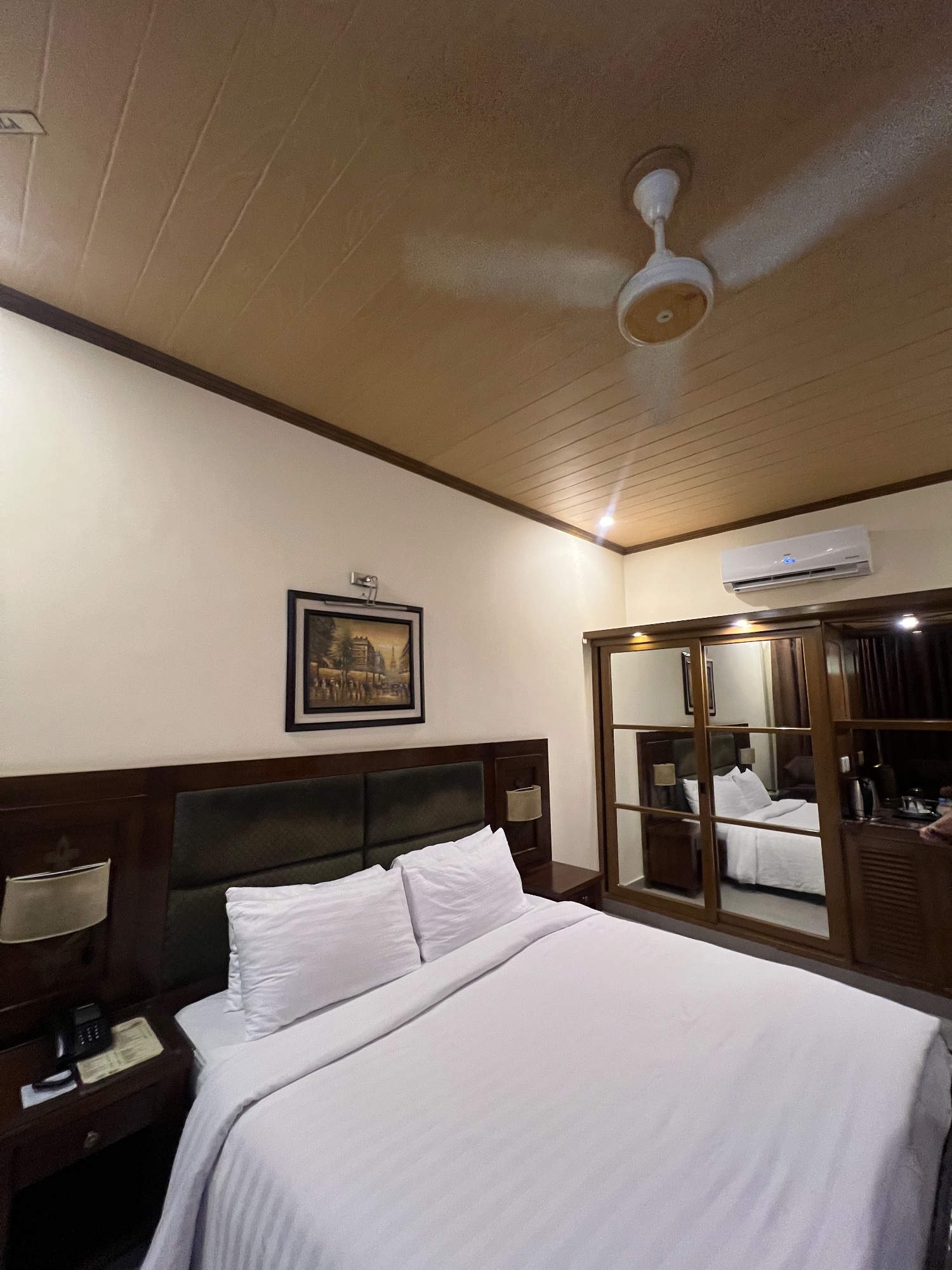 2 Bed DD Flat for Sale in Parsi colony soldier bazar – Flat in Parsi colony soldier bazar